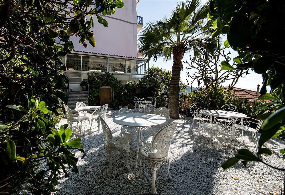 Hotel De Charme Regency Roquebrune-Cap-Martin Kültér fotó