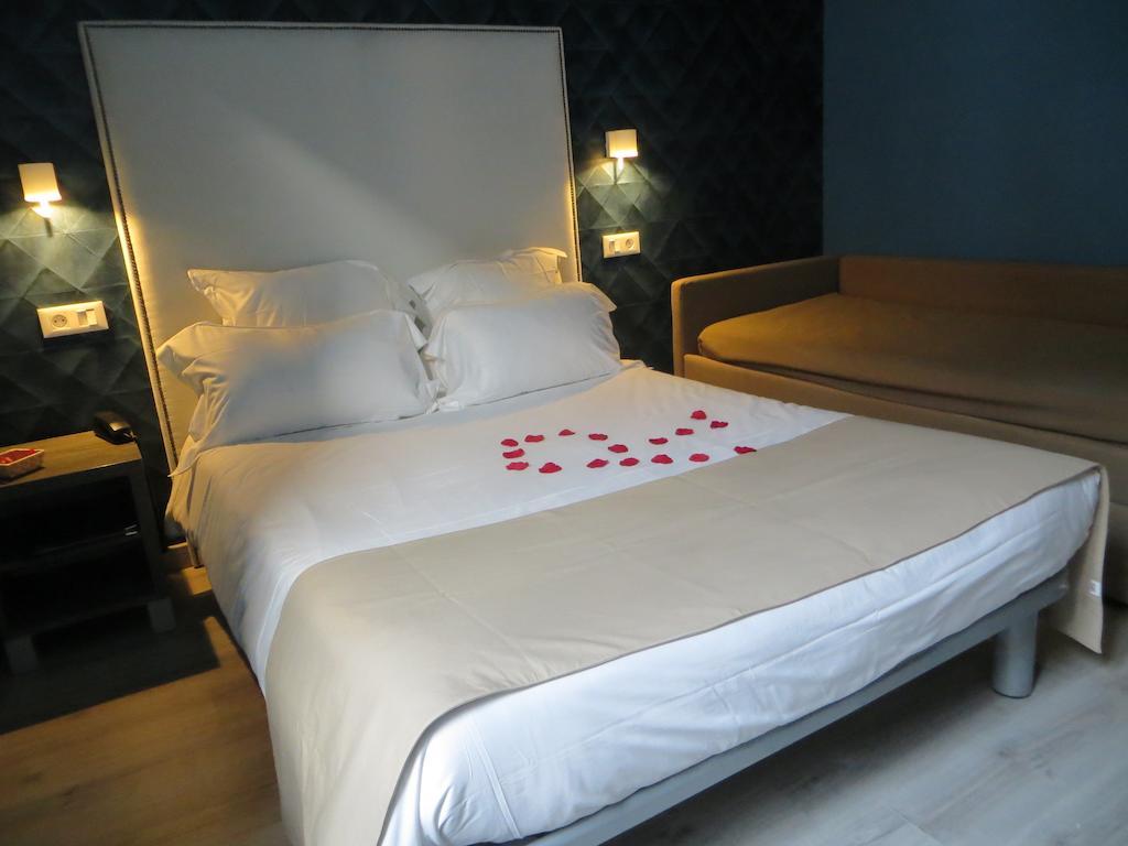 Hotel De Charme Regency Roquebrune-Cap-Martin Szoba fotó