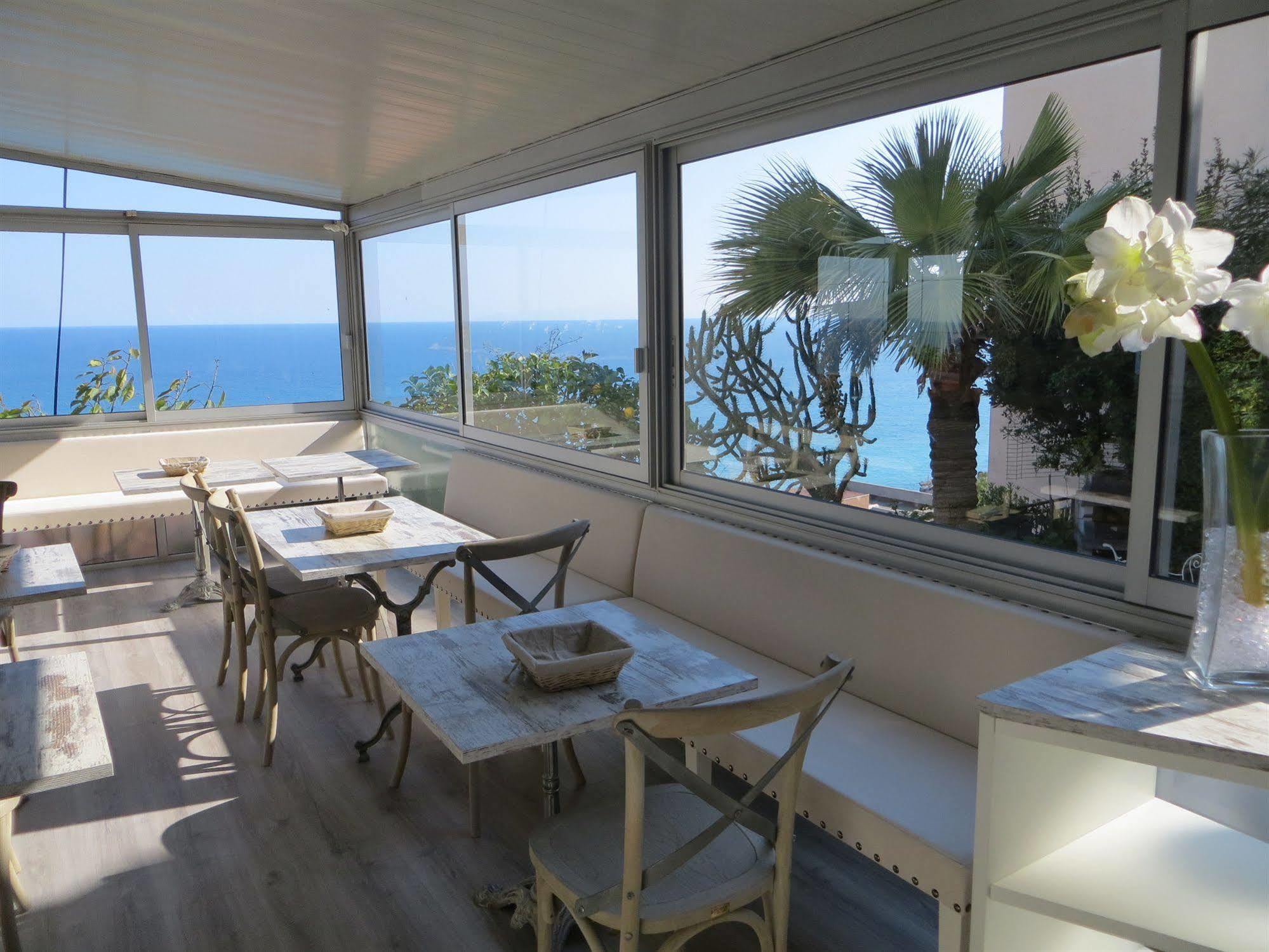 Hotel De Charme Regency Roquebrune-Cap-Martin Kültér fotó